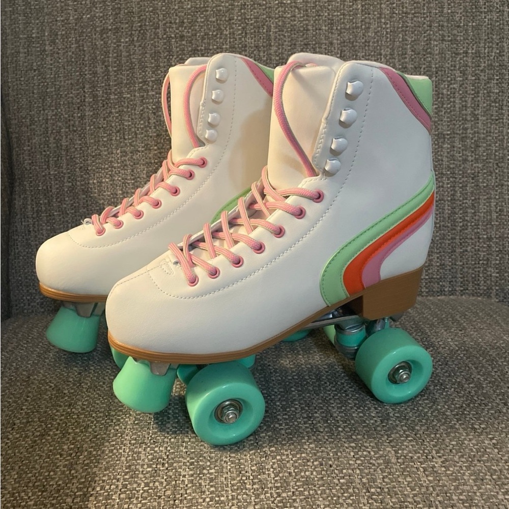 Cosmic Skates Roller Skates size 8